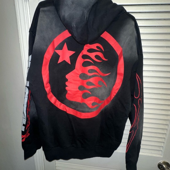 Black and Red Graphic Hoodie - Picture 4 of 6